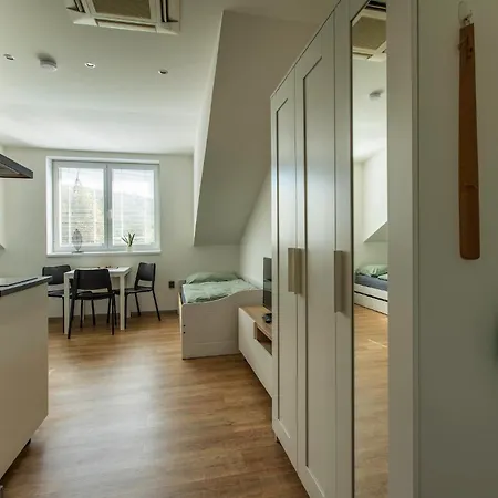 Restaurace Praha Hotel Nizbor